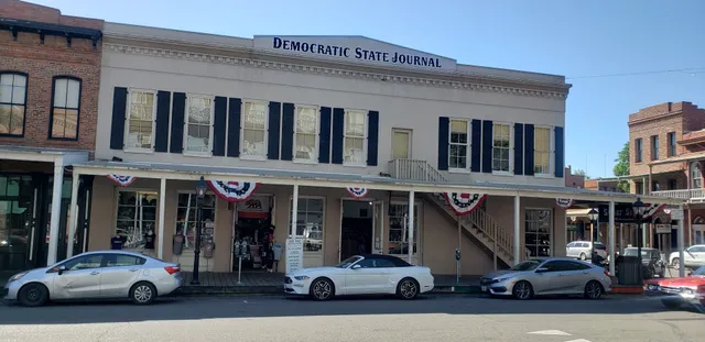 Old Sac Shirts & Gifts