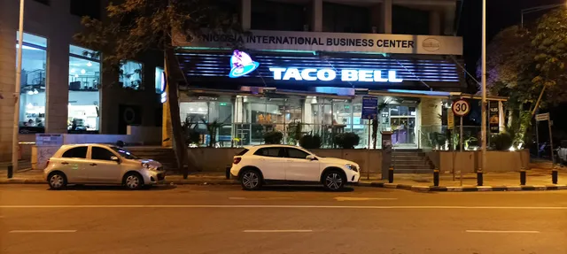 Taco Bell Themistokli Dervi