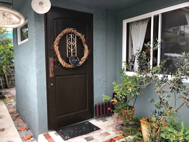 百和カフェ (モワカフェ more cafe)