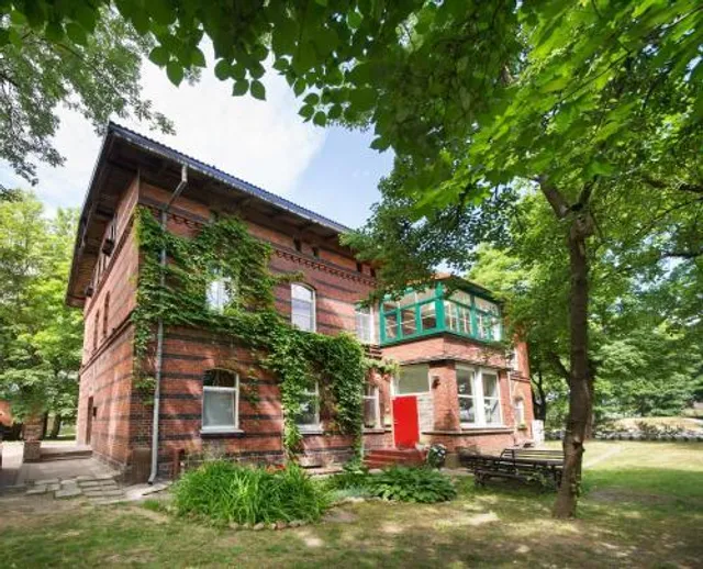 Red Brick Apartments