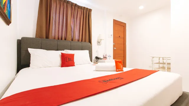 RedDoorz @ Guest Hotel Passi City Iloilo