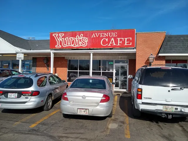 Yuni's Avenue Cafe