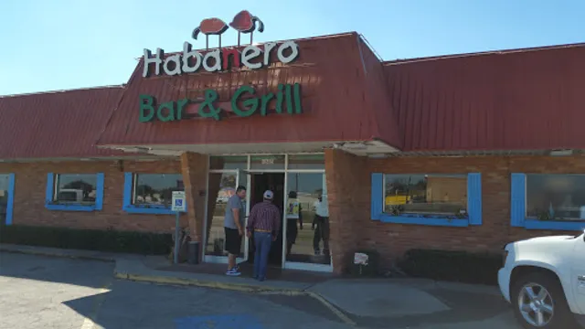 El Habanero Bar & Grill