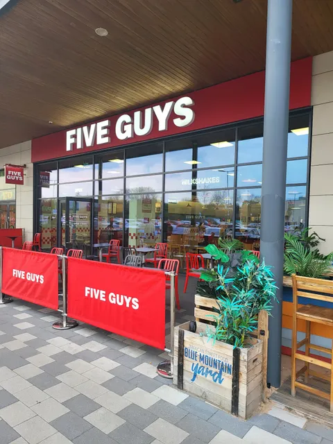 Five Guys Burgers and Fries Rushden Lakes
