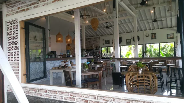 Red Salt Cafe, Villa & Huts