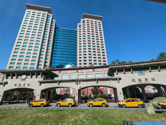 Banqiao Station (Wenhua Rd.)