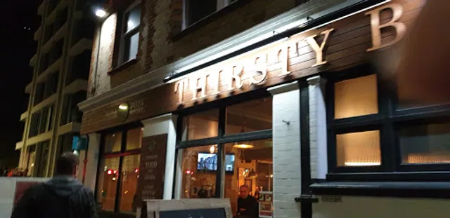 Thirsty Bear Pub & Pizza Restaurant