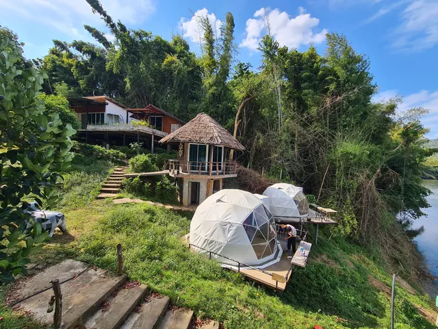 Phuphavaree by Tahug, Sai Yok