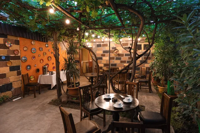 FRESCA Restaurant Club Cafe