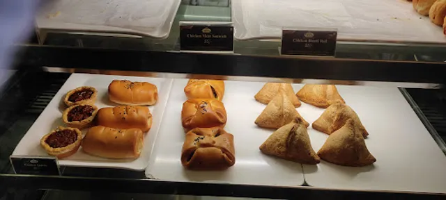 Ribbons and Balloons - The Cake Shop