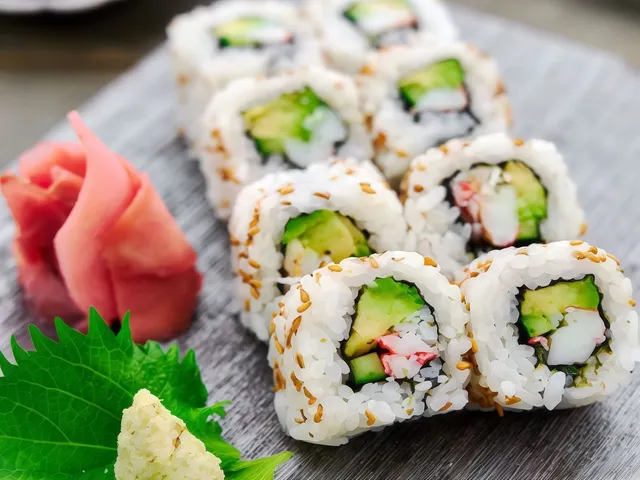 H Lounge & Restaurant