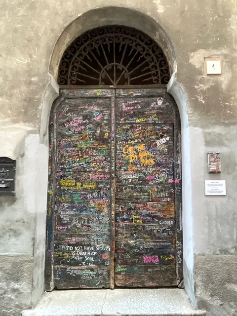 Porta di Call me by Your Name