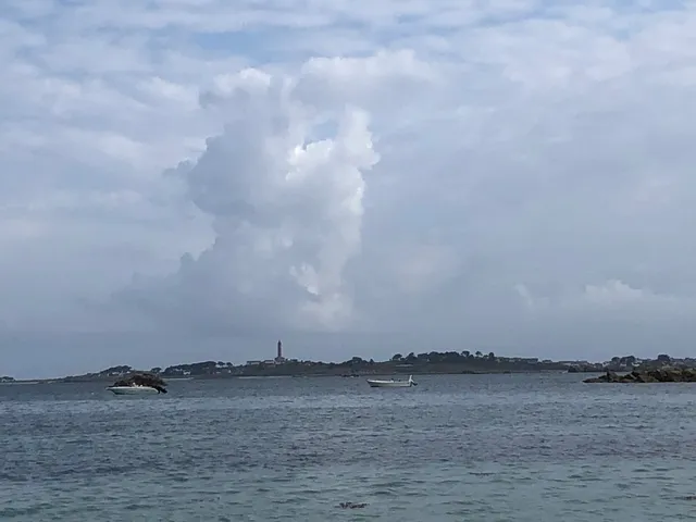 Santec location d'une maison vue sur mer & bord de mer