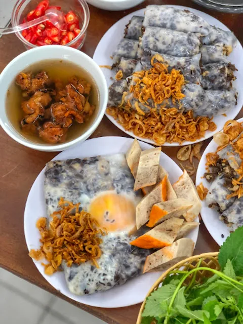 Bánh cuốn gia truyền