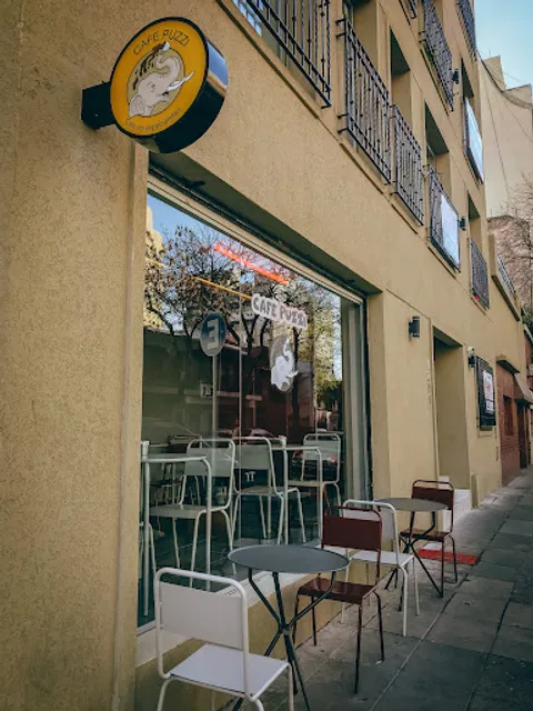 Cafe Puzzi