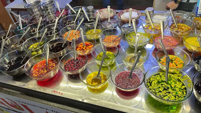 Gulab icedish and gola