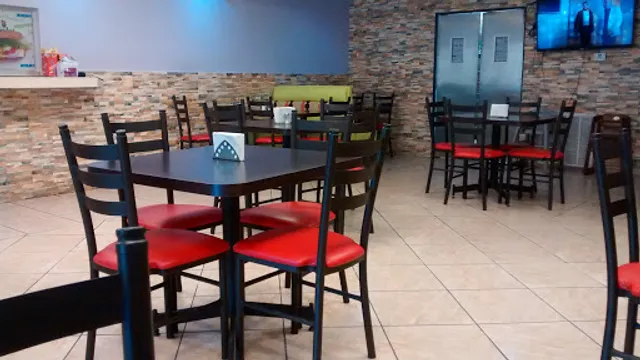 Natural y Más Sucursal Sendero