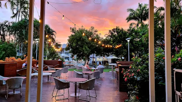 Oak & Vine Restaurant