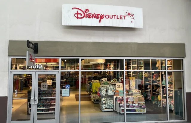 Disney Store Outlet