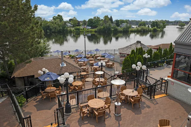 The Riverside Grill & Gazebo