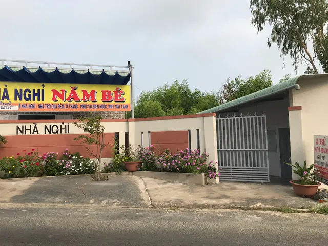 Nhà Nghỉ, Khách sạn, Homestay - Năm Bé House