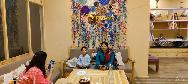 Zingzus Cafe & restaurant