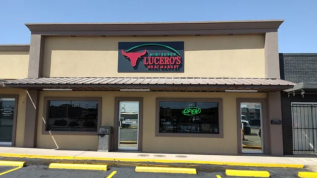 Luceros mini super y carniceria