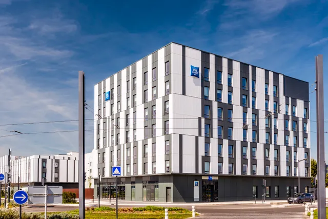Hotel ibis Budget Paris Coeur d'Orly Airport