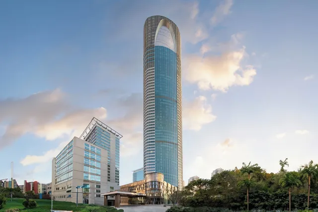 Pullman Shanghai Skyway