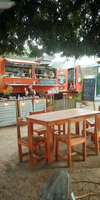San José del Cabo Foodtruck y Bar