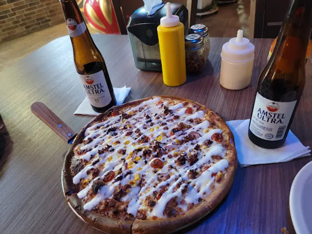 Pizzas and beer sucursal calz. Monterrey