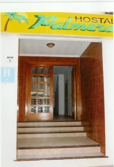 HOSTAL PALMERA