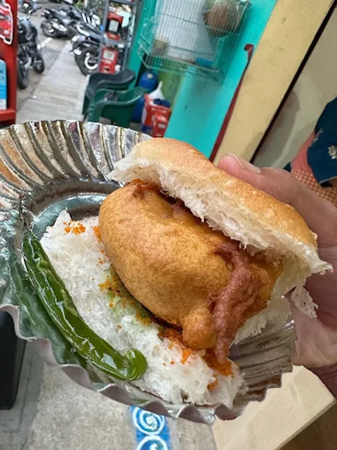 Mumbai Vadapav Company - Authentic Vada Pav and more