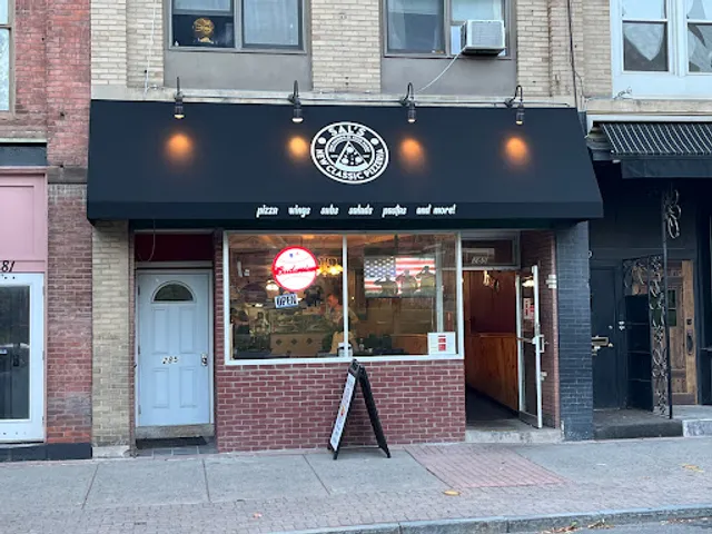 Sal's New Classic Pizzeria