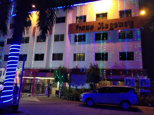 Hans Regency, Bokaro