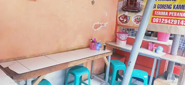 Tongseng Sate Kambing Pak Agus,Maja