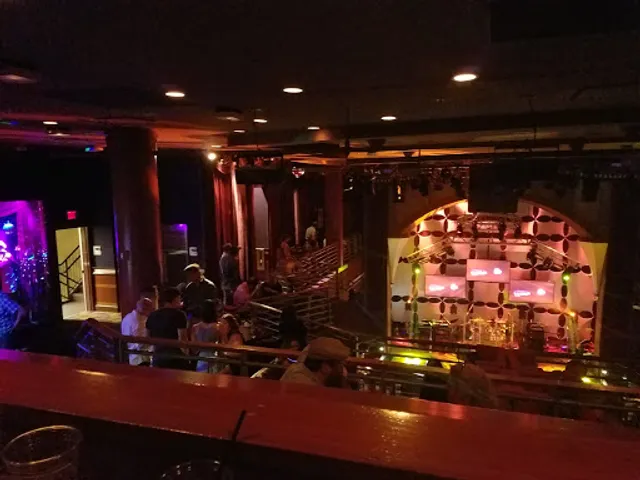 CityWalk's Rising Star