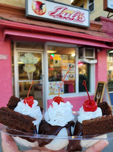 Juli's Pink Icecream