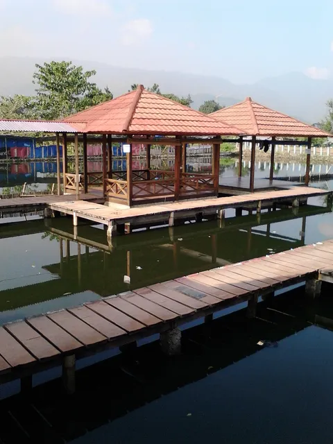 Penginapan Dinafizka (Rooms&Homestay)