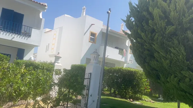 Condomínio Jardim da Oura