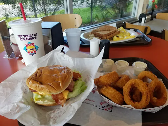 Nation's Giant Hamburgers & Great Pies