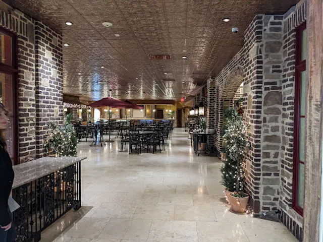 The Inn at New Hyde Park - Wedding & Corporate Event Venue