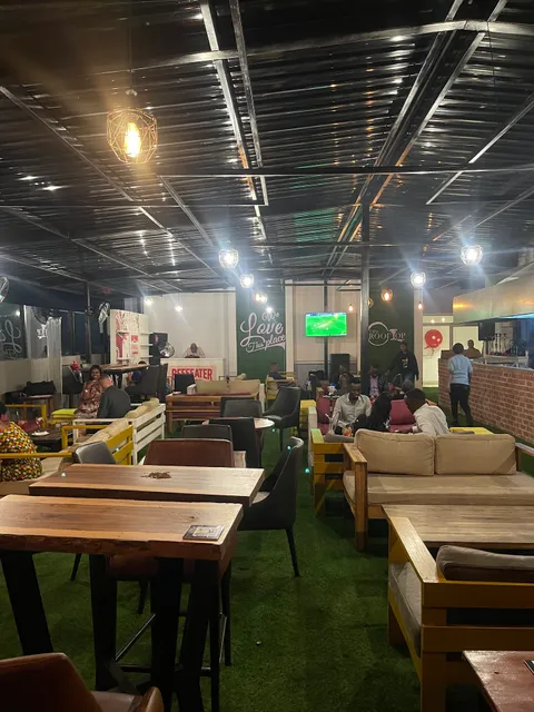 Try Lounge Pub and Grill