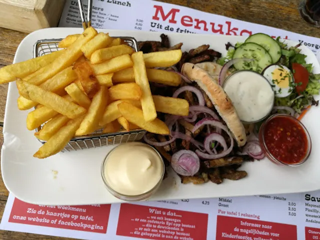 Café Cafetaria Brett. Da’s pas vettt.