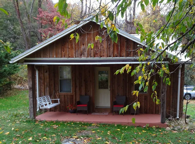 Creeper Trail Cottages