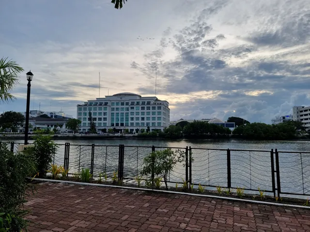 Iloilo River Esplanade