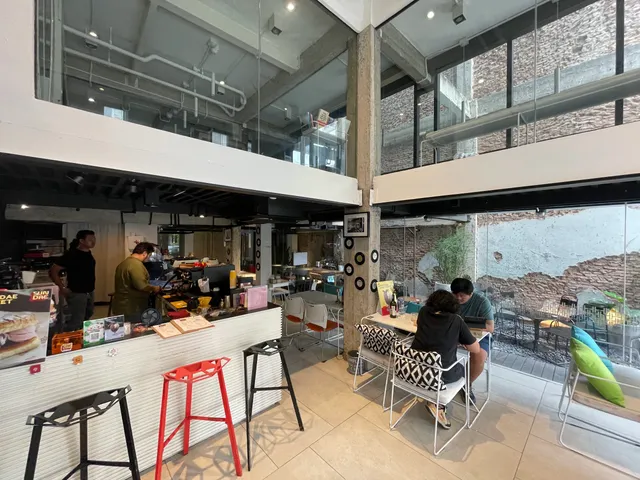 ไมตรี Mighty