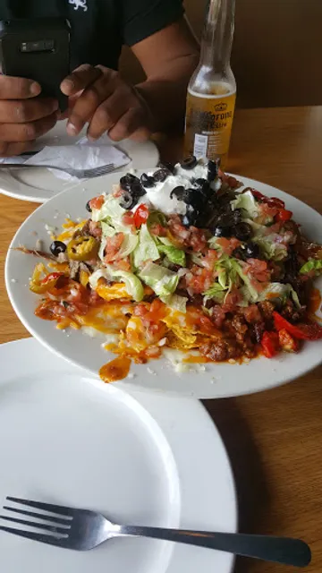 El Gato Sports Bar and Restaurant