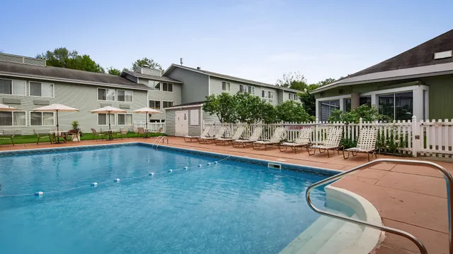 Best Western Plus Windjammer Inn & Conference Center