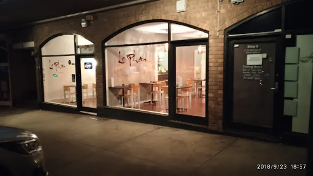 Le Phan Vietnamese Restaurant